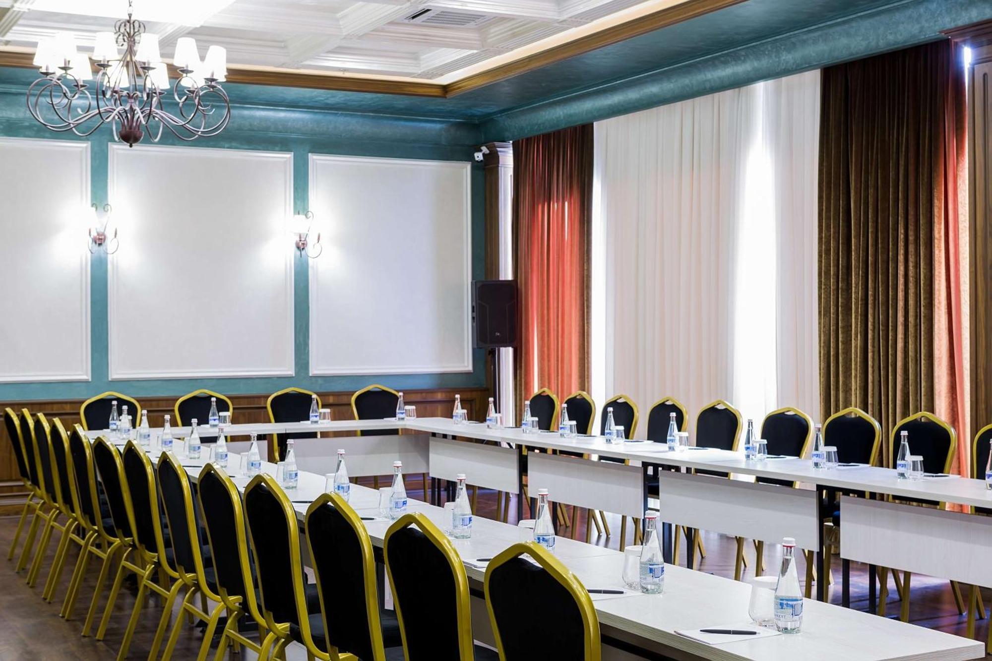 Panarams Tashkent Hotel, A Member Of Radisson Individuals ภายนอก รูปภาพ