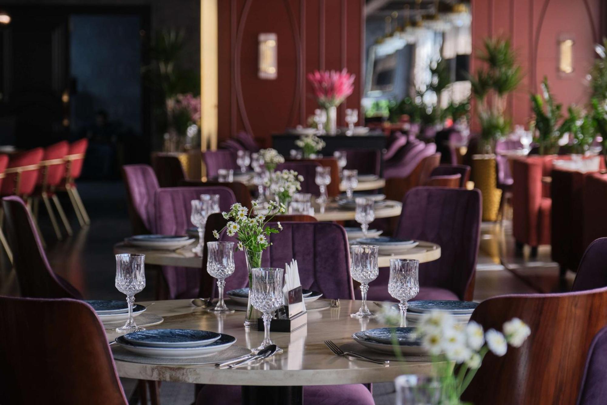 Panarams Tashkent Hotel, A Member Of Radisson Individuals ภายนอก รูปภาพ