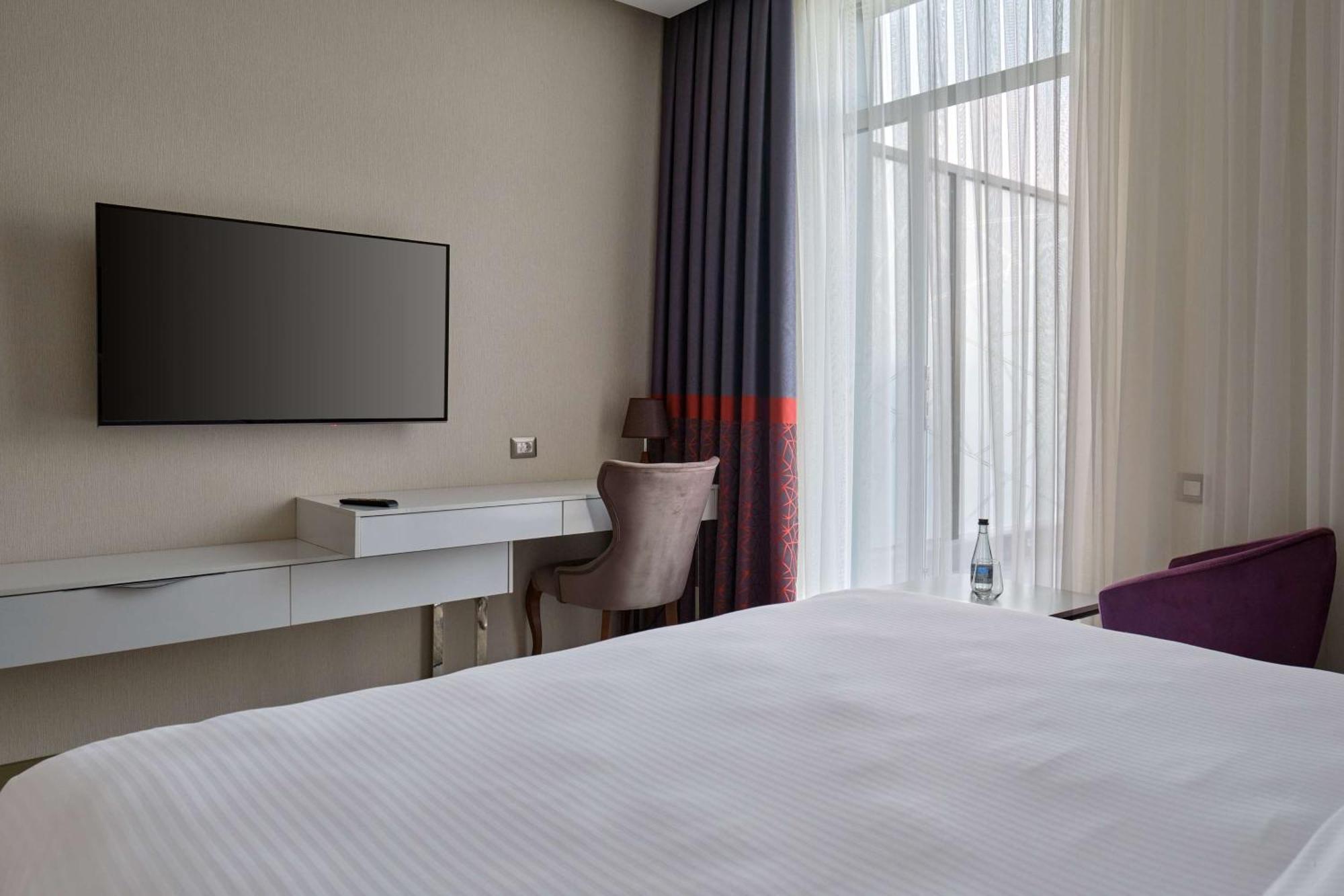 Panarams Tashkent Hotel, A Member Of Radisson Individuals ภายนอก รูปภาพ