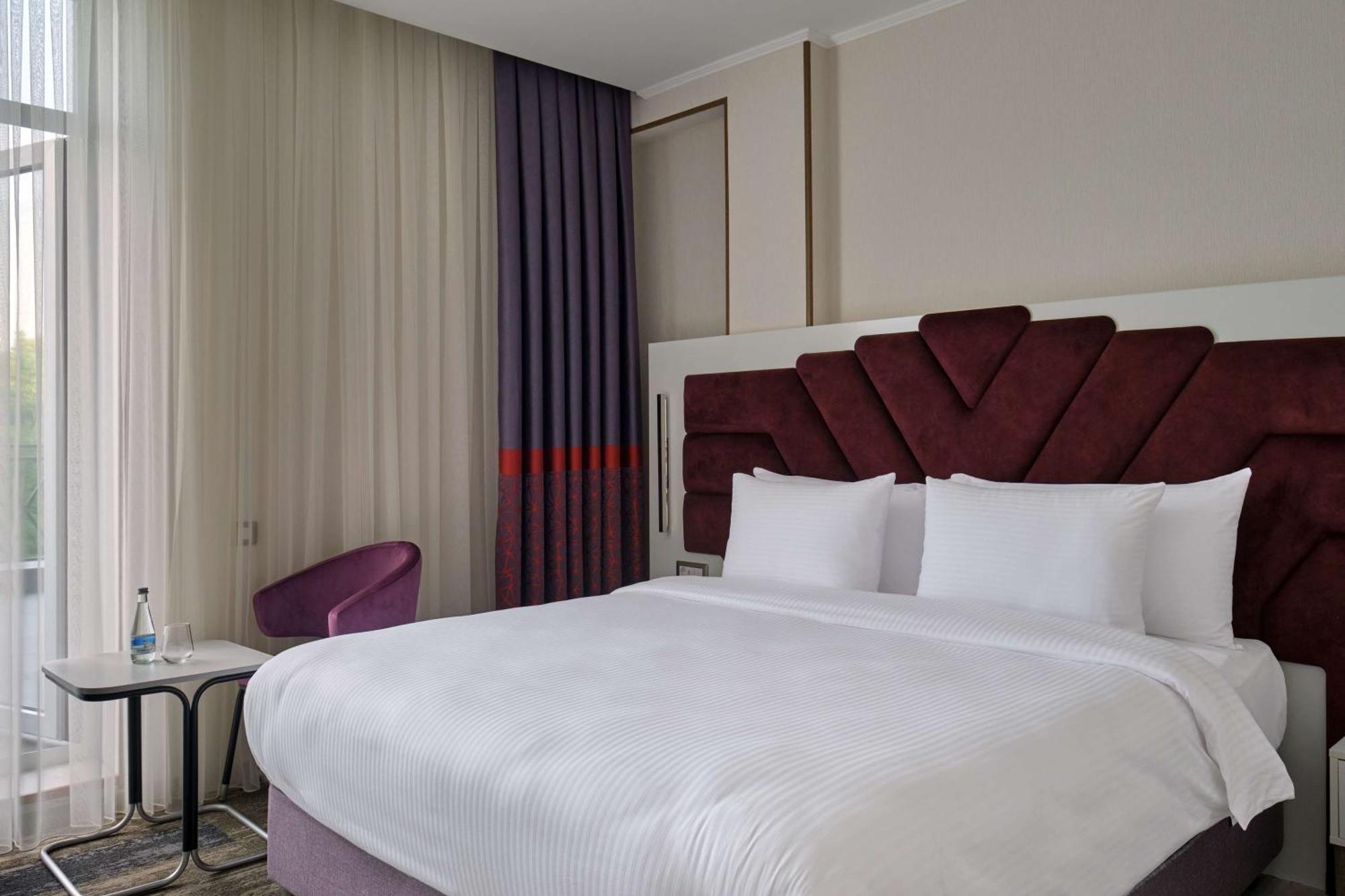 Panarams Tashkent Hotel, A Member Of Radisson Individuals ภายนอก รูปภาพ