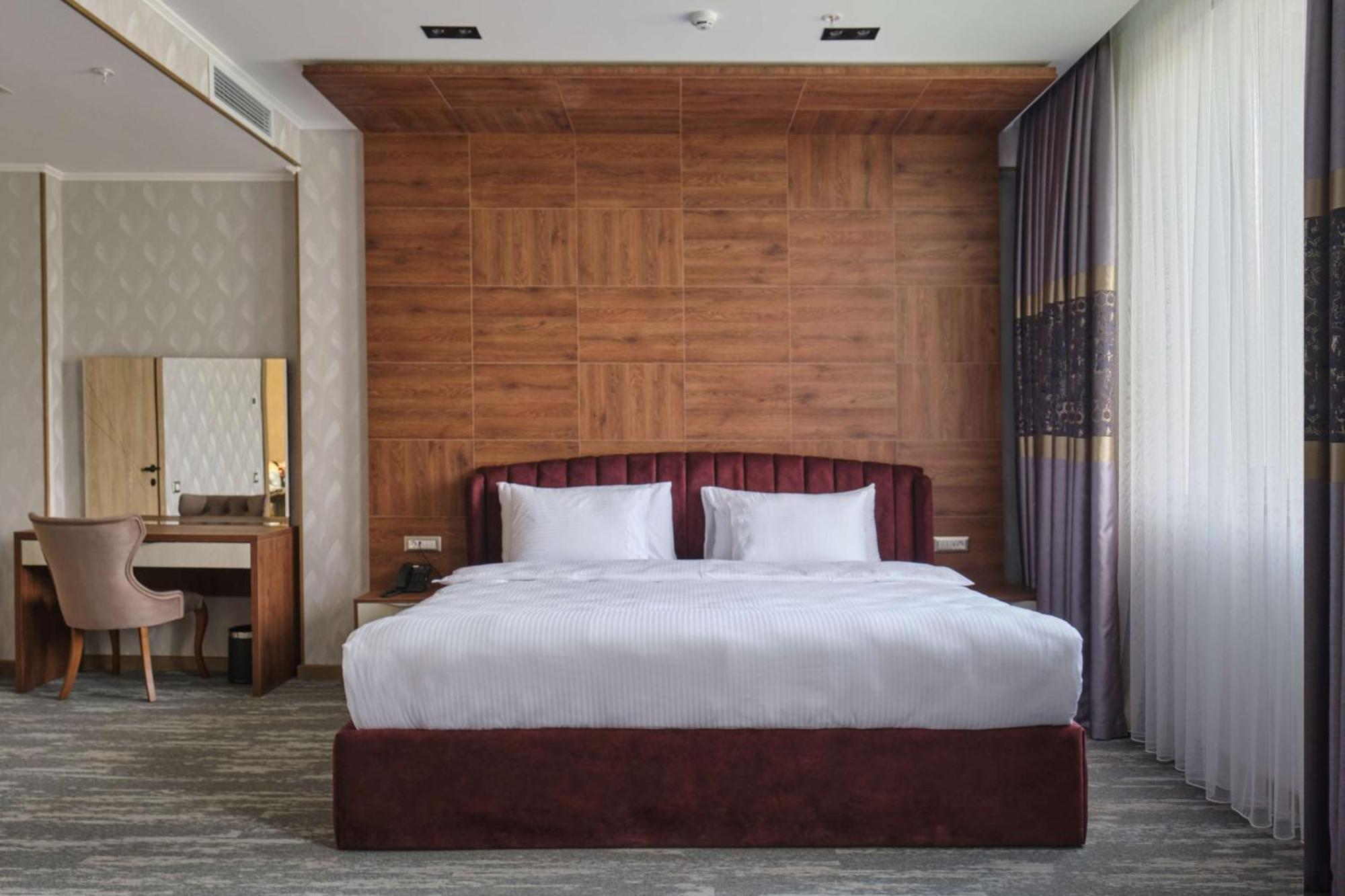 Panarams Tashkent Hotel, A Member Of Radisson Individuals ภายนอก รูปภาพ