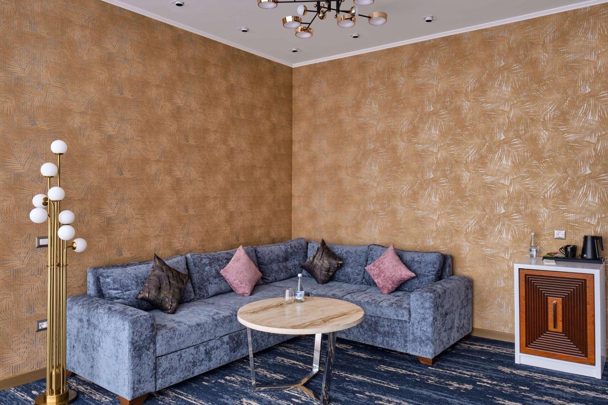 Panarams Tashkent Hotel, A Member Of Radisson Individuals ภายนอก รูปภาพ